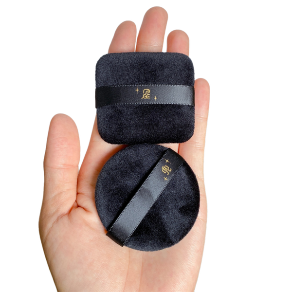 Set 2 mút phấn phủ BLACK (1 vuông + 1 tròn)