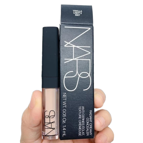 Che khuyết điểm NARS radiant creamy 1.4ml mini - tone vanilla light 2
