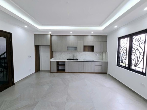 NHÀ PHÂN LÔ NGÕ 800-CẦU GIẤY