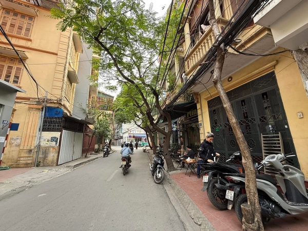 NHÀ PHÂN LÔ PHÙNG CHÍ KIÊN -CẦU GIẤY