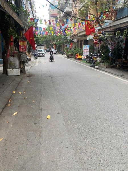 NHÀ PHÂN LÔ DƯƠNG QUẢNG HÀM -CẦU GIẤY.