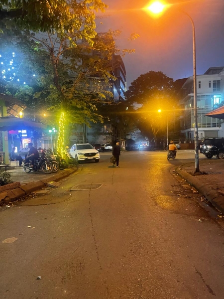 NHÀ MẶT PHỐ TRUNG YÊN 9-CẦU GIẤY