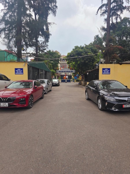 NHÀ PHÂN LÔ NGUYỄN PHONG SẮC-CẦU GIẤY