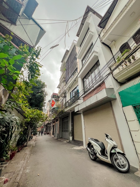 NHÀ PHÂN LÔ NGÕ 800-CẦU GIẤY