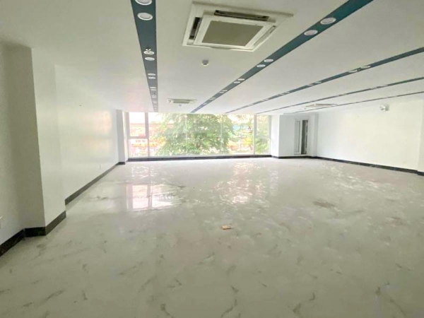 NHÀ MẶT PHỐ HOÀNG QUỐC VIỆT