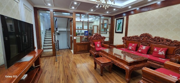 NHÀ PHÂN LÔ NGÕ  60 TRUNG KÍNH-CẦU GIẤY