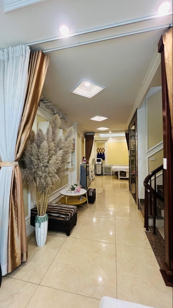 NHÀ MẶT NGÕ 114 TRUNG KÍNH
