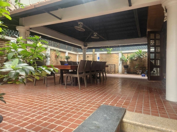 NHÀ PHÂN  LÔ NGÕ 31 DỊCH VỌNG