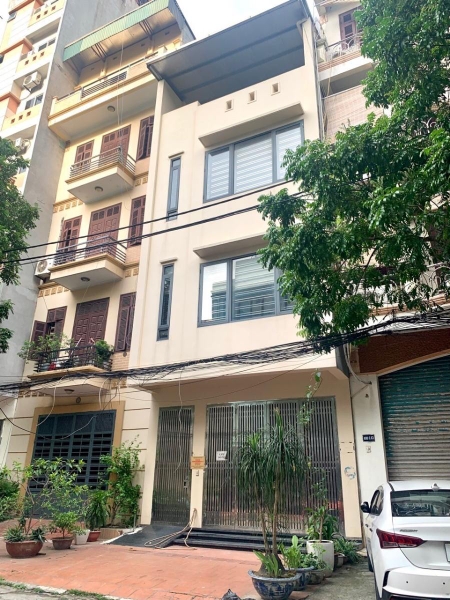 NHÀ PHÂN LÔ MẠC THÁI TỔ