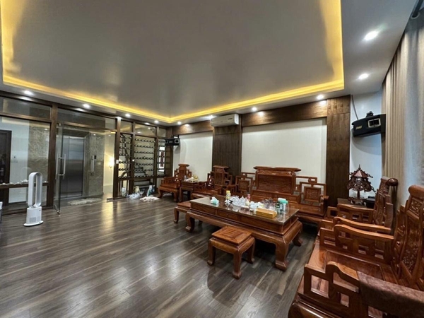NHÀ MẶT PHỐ ĐÔNG QUAN