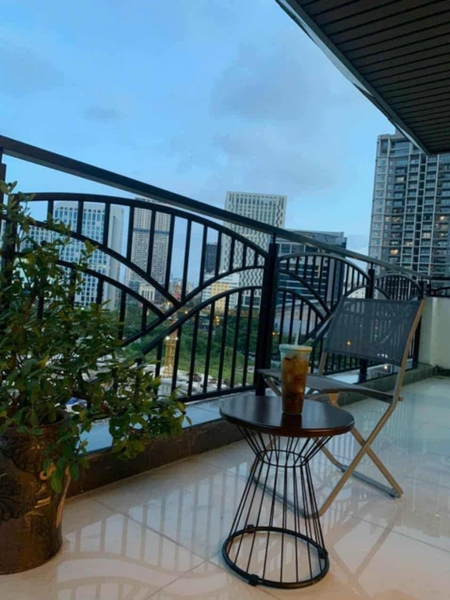 NHÀ MẶT PHỐ DỊCH VỌNG HẬU.