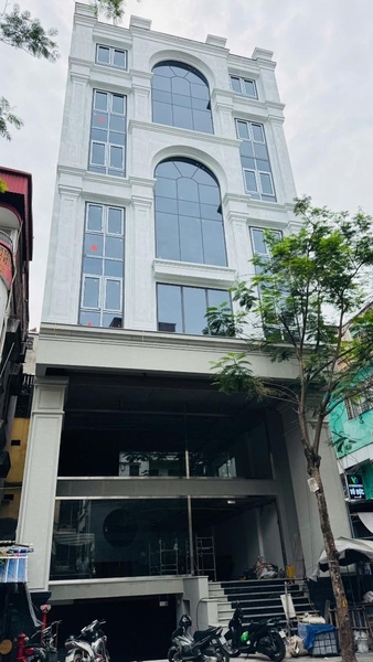 NHÀ MẶT PHỐ HOÀNG QUỐC VIỆT