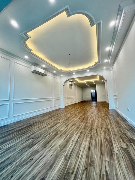 NHÀ MẶT PHỐ HOÀNG NGÂN