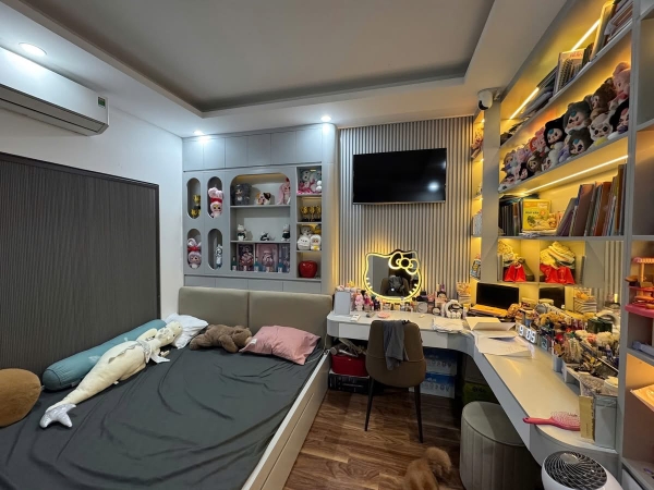 PHÂN LÔ HOÀNG QUỐC VIỆT