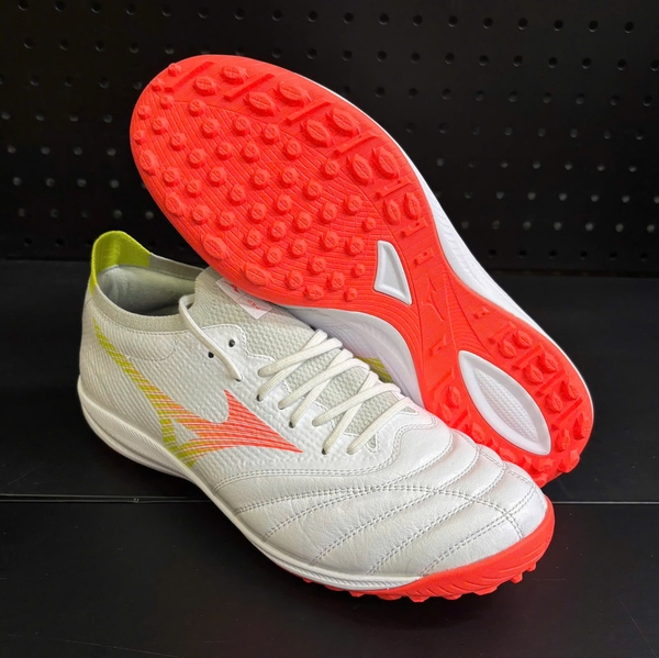 Giày Đá Bóng Mizuno Morelia Neo 5 Beta Pro TF Trắng/Cam/Vàng – P1GD269454