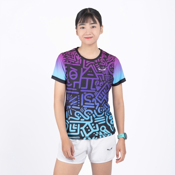 Áo Chạy Bộ Nữ Vui Vẻ 1 W11, Chất Vải Cao Cấp Wolf Active, Nhanh Khô, Co Giãn 4 Chiều, Tôn Dáng
