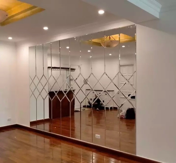 kinh-thuy-guong-trang-tri