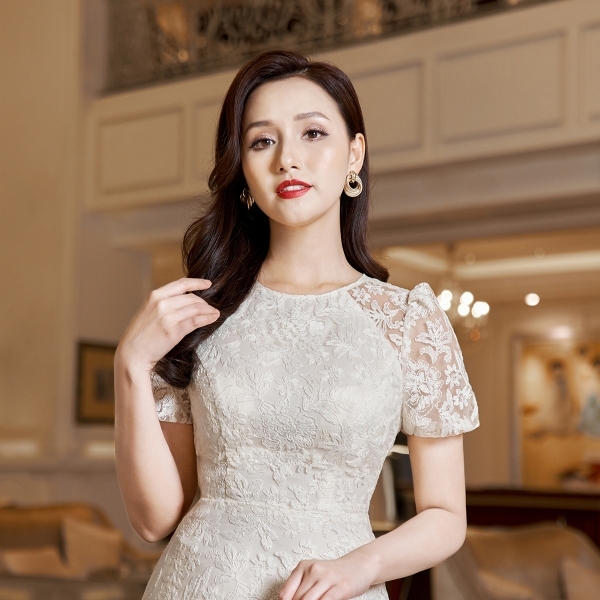 Diễn viên Lã Thanh Huyền