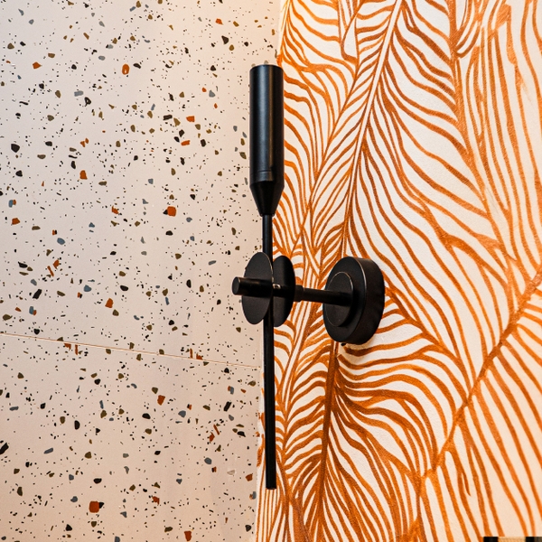 Rivius Linor – Đèn Tường Tối Giản Kim Loại Đen