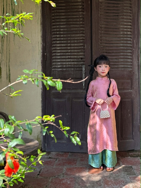 Set Áo Dài Hồng 4 Tà Quần Xanh