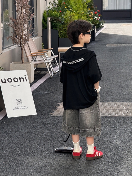 Áo Ngắn Đen Nón FS