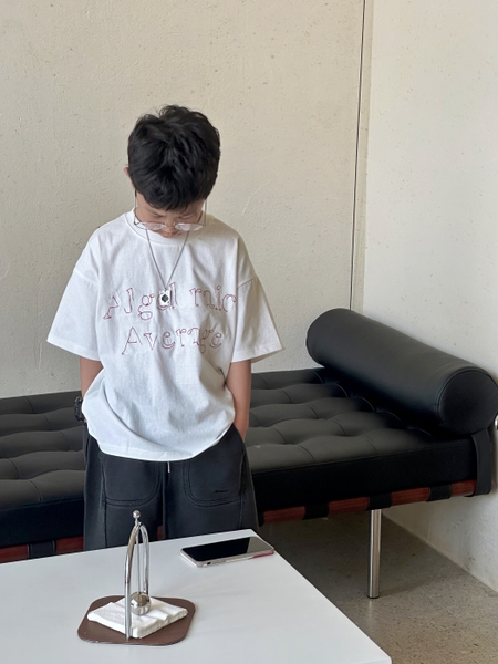 Áo Ngắn Aver Trắng LY