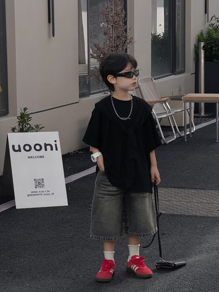 Áo Ngắn Đen Nón FS