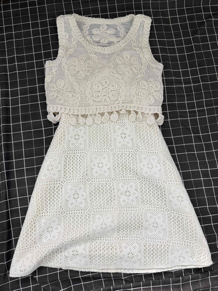 Set  Áo Croptop Váy Be Lưới Ota