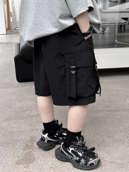 Quần Ngắn Dù TH Khóa Đen LY