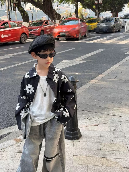 Áo Sơ Mi Tay Dài Đen Hoa Trắng