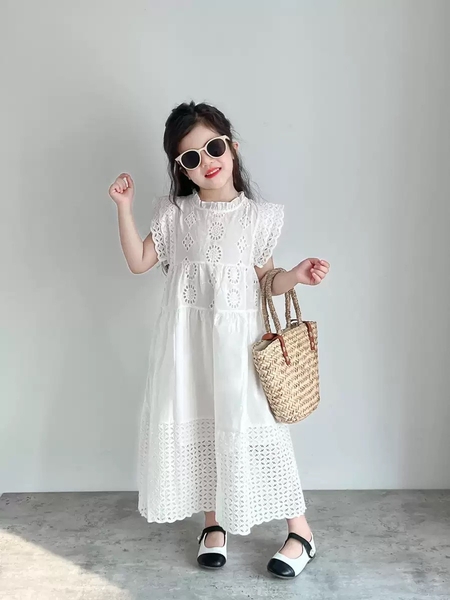 VD Maxi Trắng Ren JB