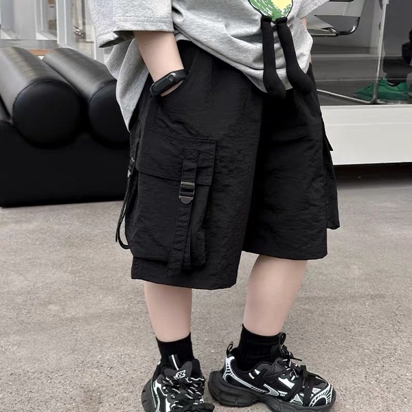Quần Ngắn Dù TH Khóa Đen LY