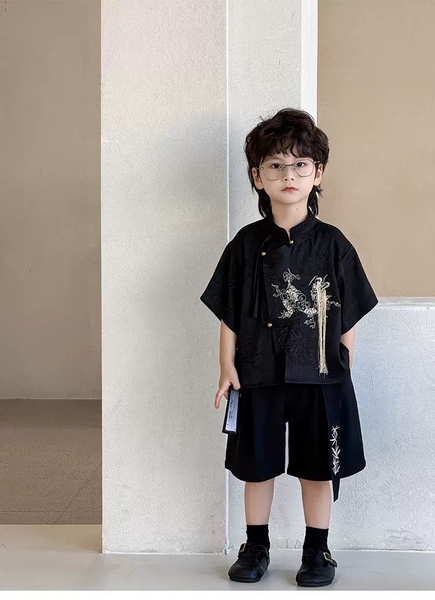 SN Áo Đen Thêu Quần Vạt YH