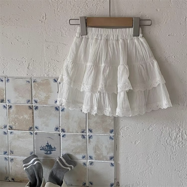 Chân Váy Ngắn Tầng Trắng YK