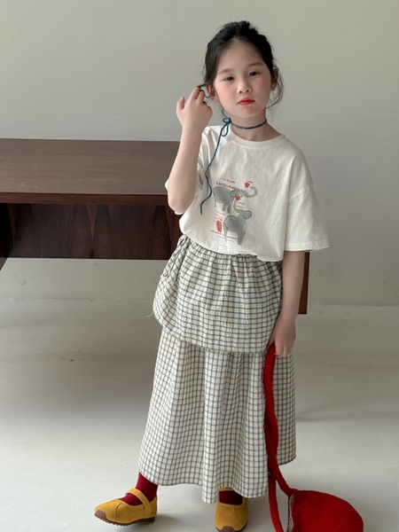 SET Áo Voi Trắng Chân Váy Caro KM