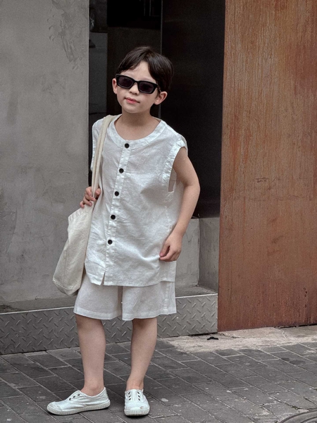 SET Ngắn Ba Lỗ Trắng Nút Đen PL
