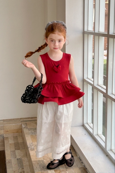 SET Áo Ngắn Tim Đỏ Quần Hoa Trắng Peach