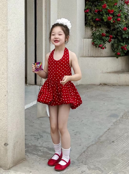 Váy Ngắn Bi Đỏ Cột Dây ZM