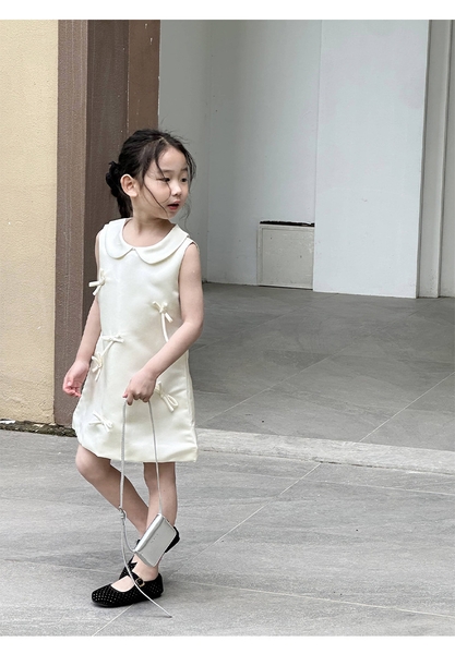 VN Lụa Kem Cổ Sen Đính Nơ Muzi