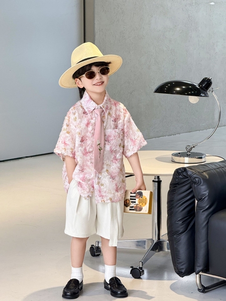 SN Sơ Mi Hồng+Quần Be Dây Kèm Cavat YH