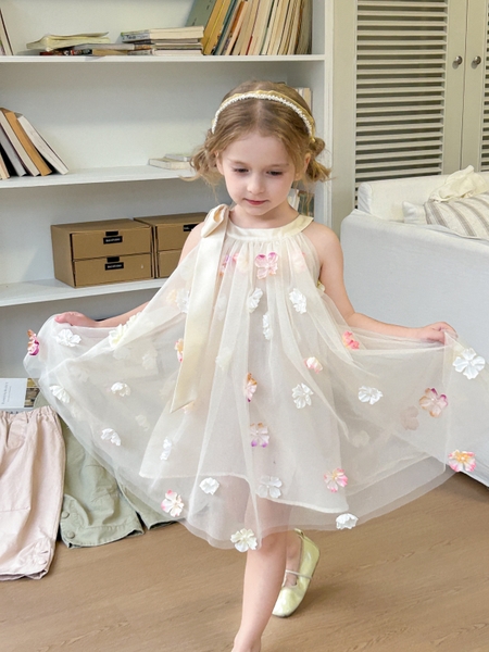 Váy Dài Dây Voan Kem Đính Hoa Hồng Peach