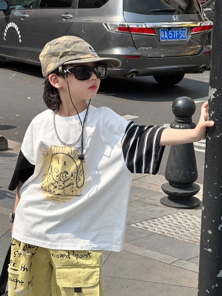 Áo Ngắn Smiley Trắng GXM