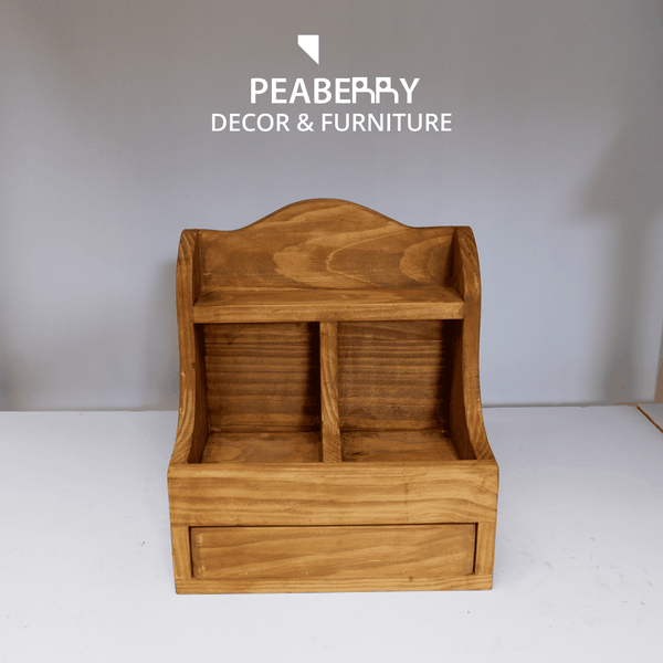 Kệ gỗ decor kiểu cổ điển