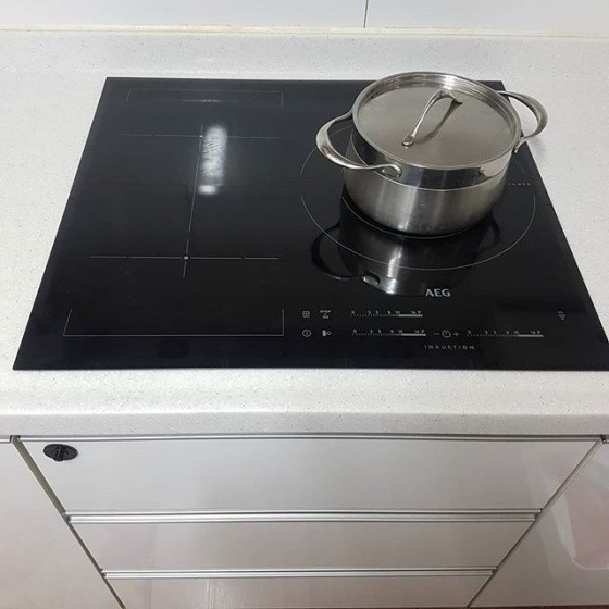 Bếp từ AEG HKL65310FB