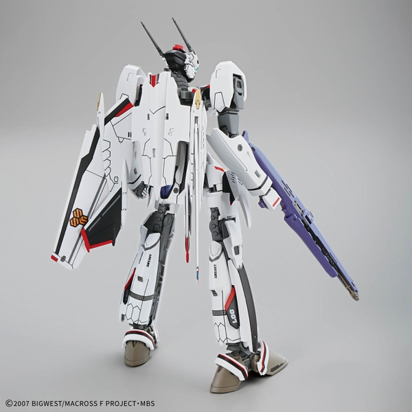 HG 1/144 VF-25F MESSIAH VALKYRIE ALTO CUSTOM