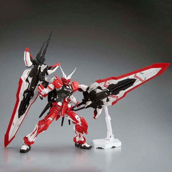 MG 1/100 GUNDAM ASTRAY TURN RED
