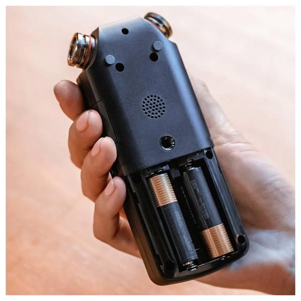Máy ghi âm cầm tay Tascam DR-05XP