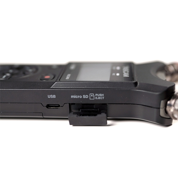 Máy ghi âm cầm tay Tascam DR-07XP