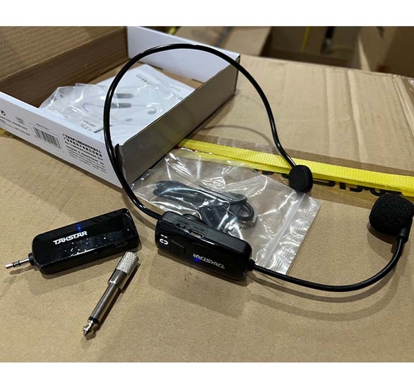 Micro Choàng Đầu Không Dây Takstar HM200W
