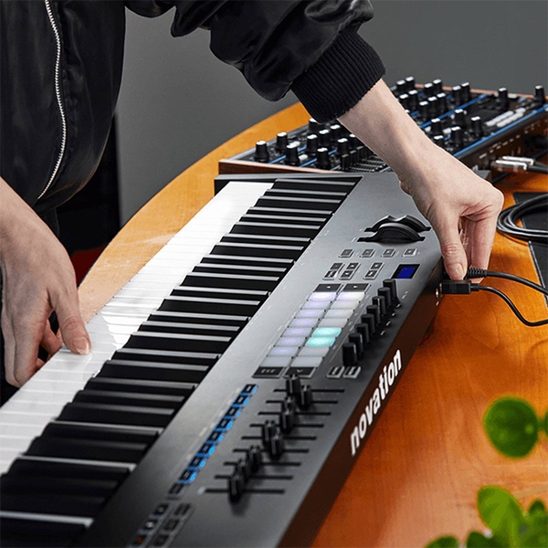 Novation Launchkey 88 MK3